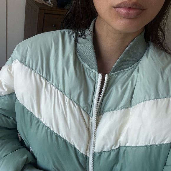 All access mint and white puffer jacket - Picture 4 of 4
